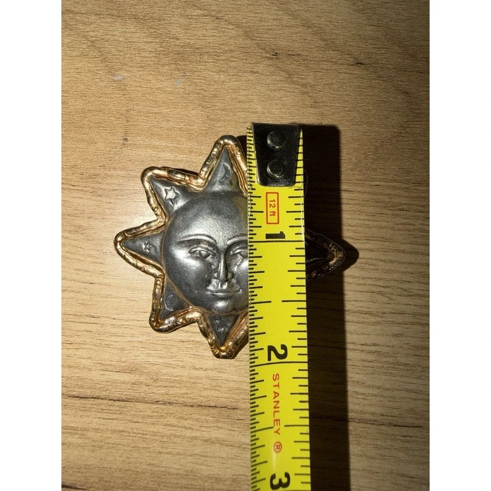 Vintage JJ Jonette Pewter Smiling Sunshine Man with Gold Tone Crimped Border Pin